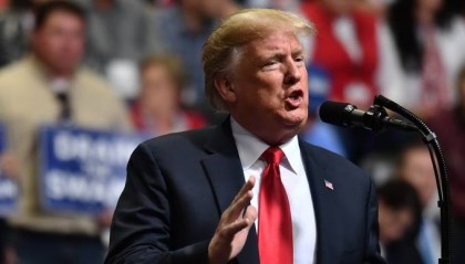 Trump Signals 10% Tariff on China in February