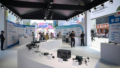 40余项未来科技“穿越”到春熙路广场！立园满园·首发春熙启幕