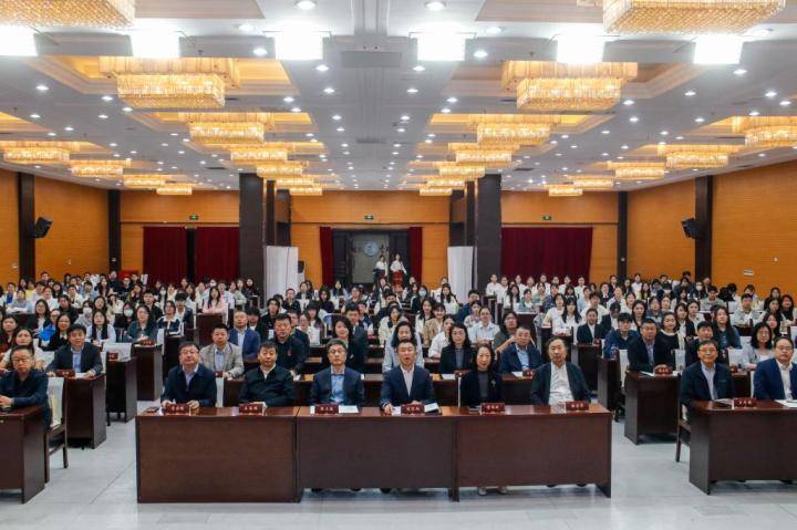 首届全国高校创意写作大赛颁奖典礼在黑龙江大学举行