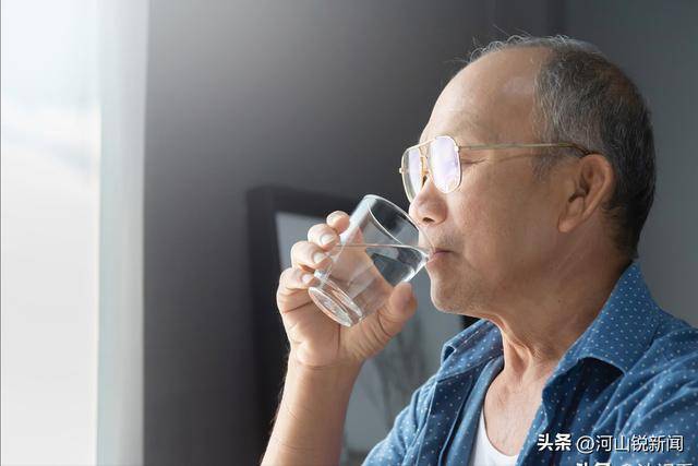 芋头到底是升尿酸还是降尿酸？痛风病人能吃芋头吗？告诉你真相