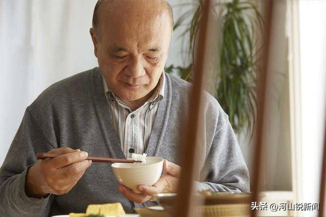 芋头到底是升尿酸还是降尿酸？痛风病人能吃芋头吗？告诉你真相
