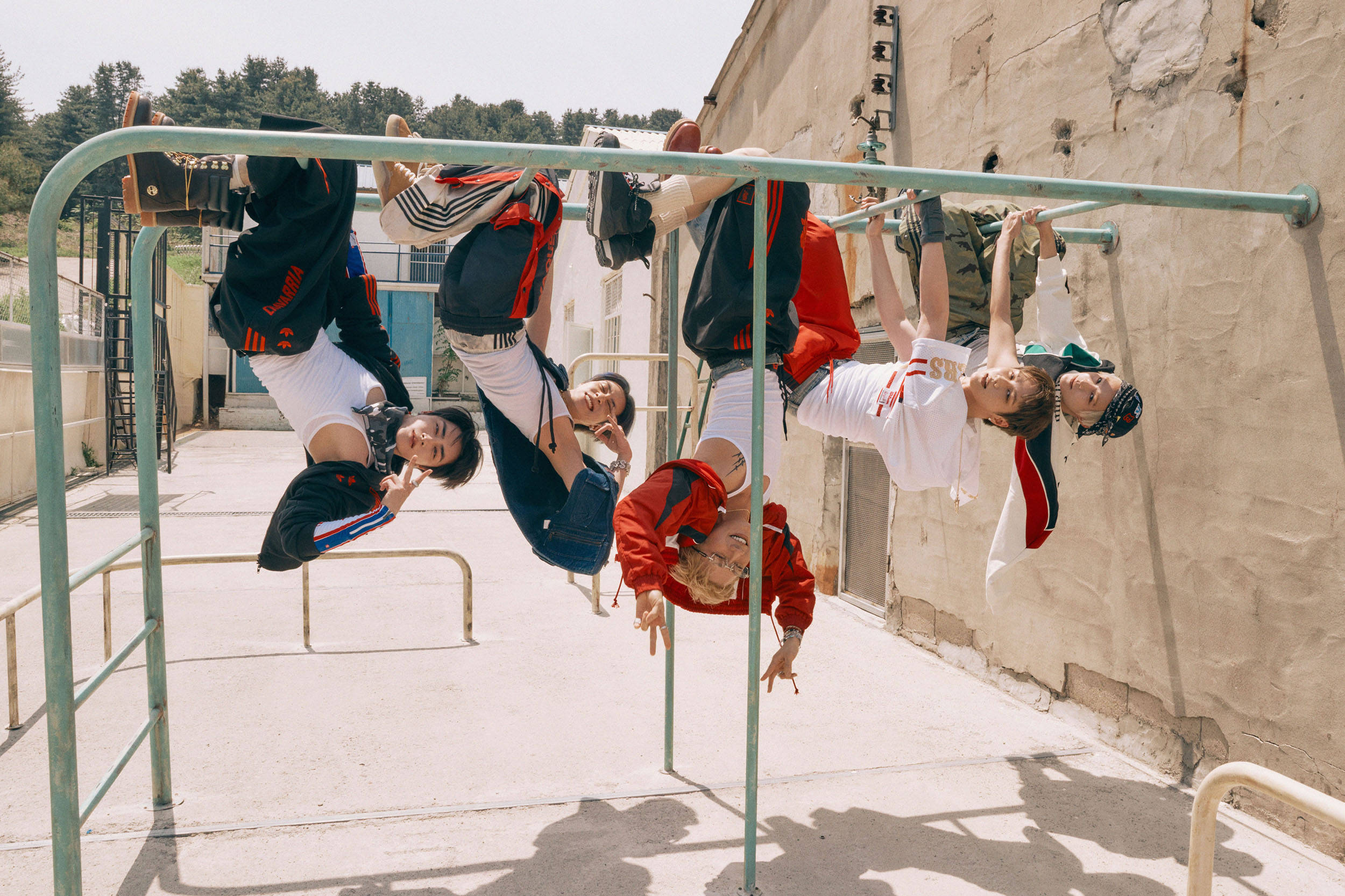 威神V将于7月18日回归!凭借自信感与压倒性能量的《BIG BANDS》传递巨大共鸣!