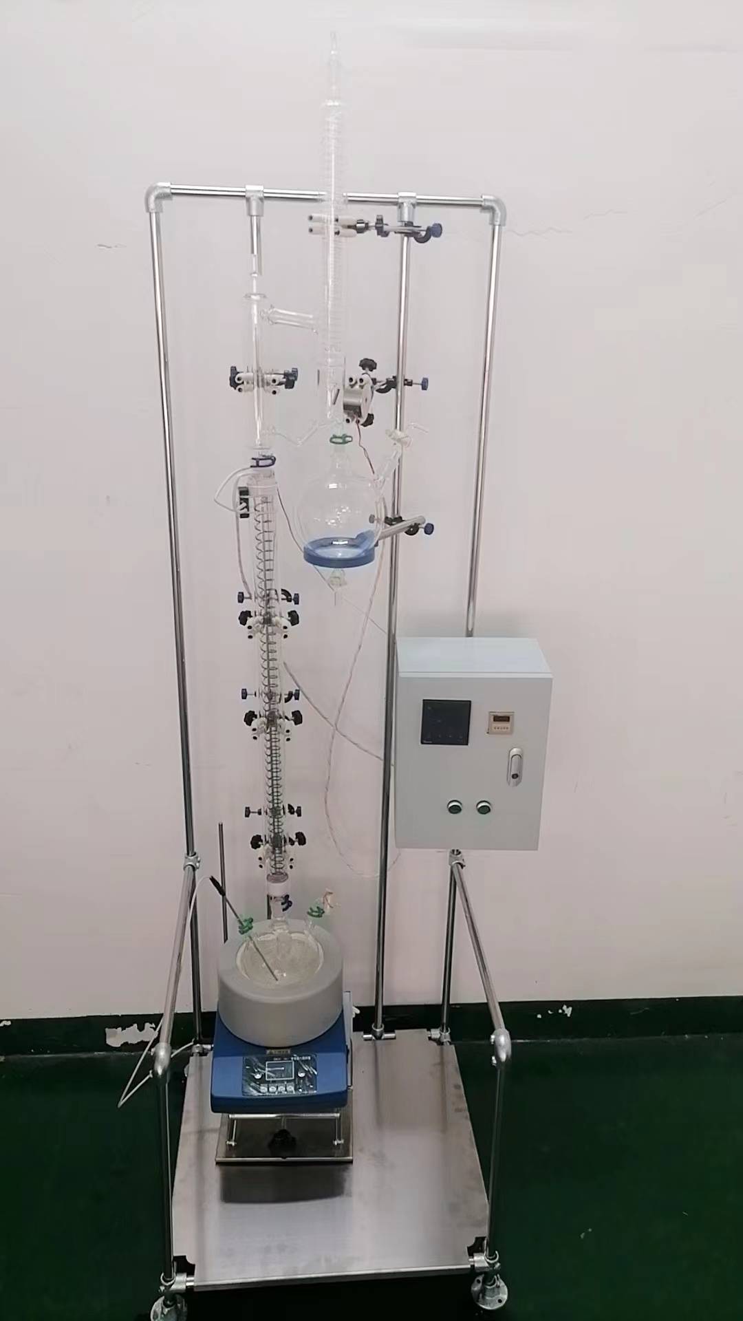 什么叫蒸馏、什么是分馏、什么又是精馏？