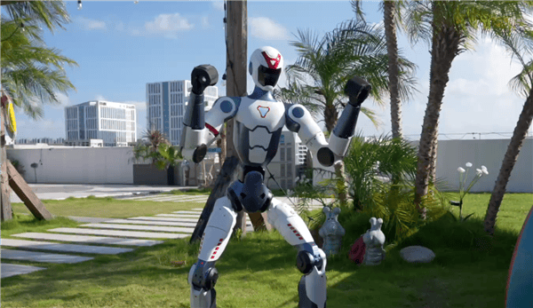 宇树王兴兴：人形机器人火爆只是小火苗 就像当初互联网诞生一样