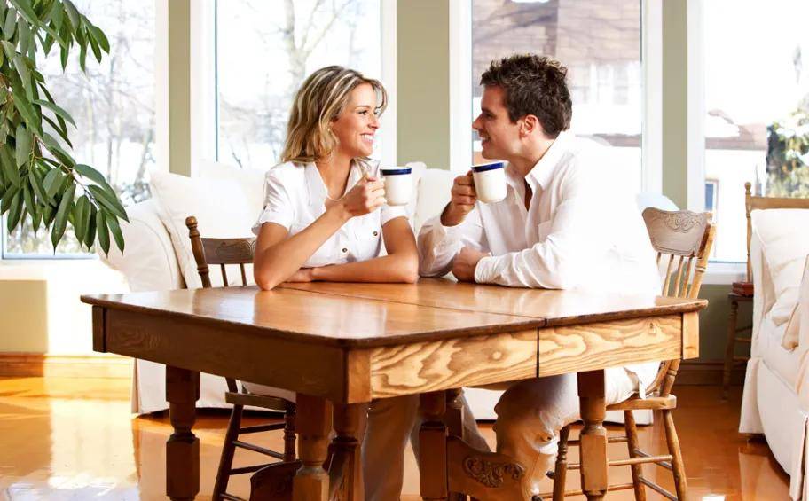 服用优甲乐时可以喝咖啡、酒和茶吗?