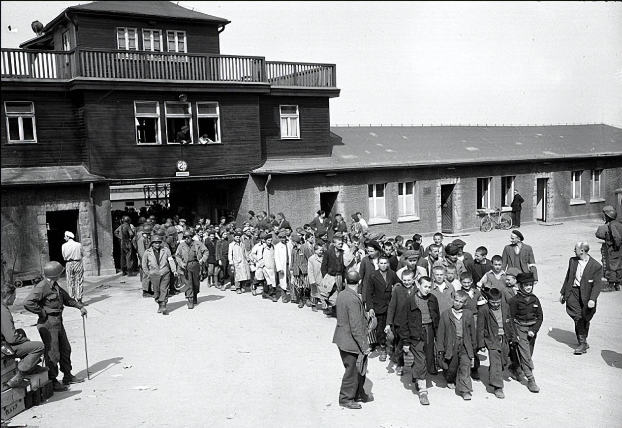 国家没钱的时候可以印其他国家货币吗?43年德国没钱时曾偷印英镑